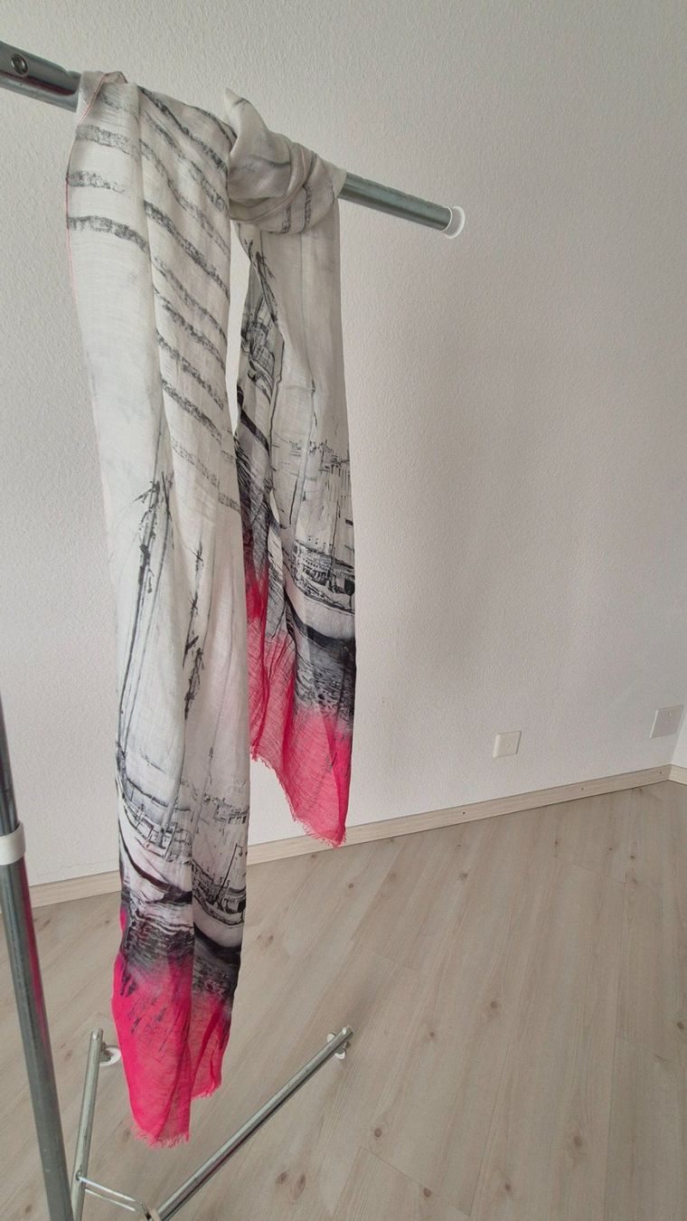 Marc Cain Foulards, Tücher & Schals: MarcCain Schal – Gebraucht aus Kilchberg ZH von logn 3