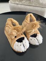 Pantoufles lion bébé, taille 20