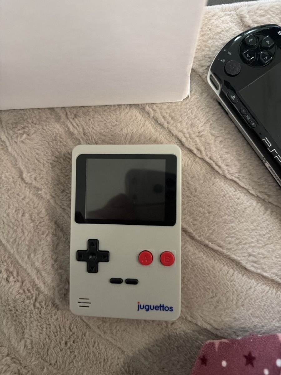 Console: Retro game Konsole mit ca. 200 spiele drauf – Usato da Zürich venduto da Erdas_07