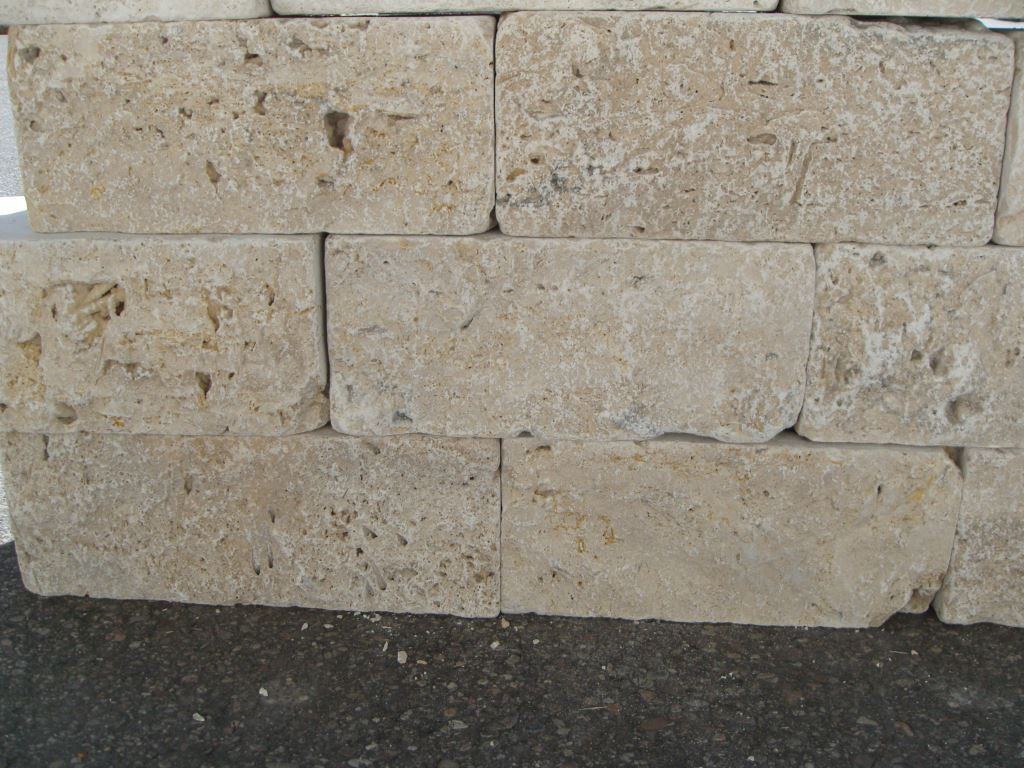 Pietre & tegole: MAUERSTEINE GESÄGT KLEINMAUERSTEINE TRAVERTIN HELL 15 cm – Nuovo (secondo la descrizione) da Thalwil venduto da Qualitaetdesign 5