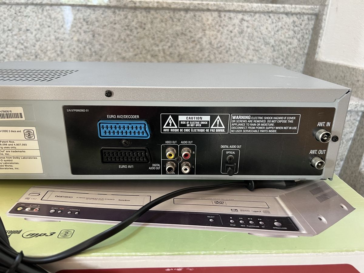 Daewoo Enregistreurs: Daewoo SD-9500S DVD / VHS-Videorecorder – D'occasion à Schongau par Retro_Shop 4