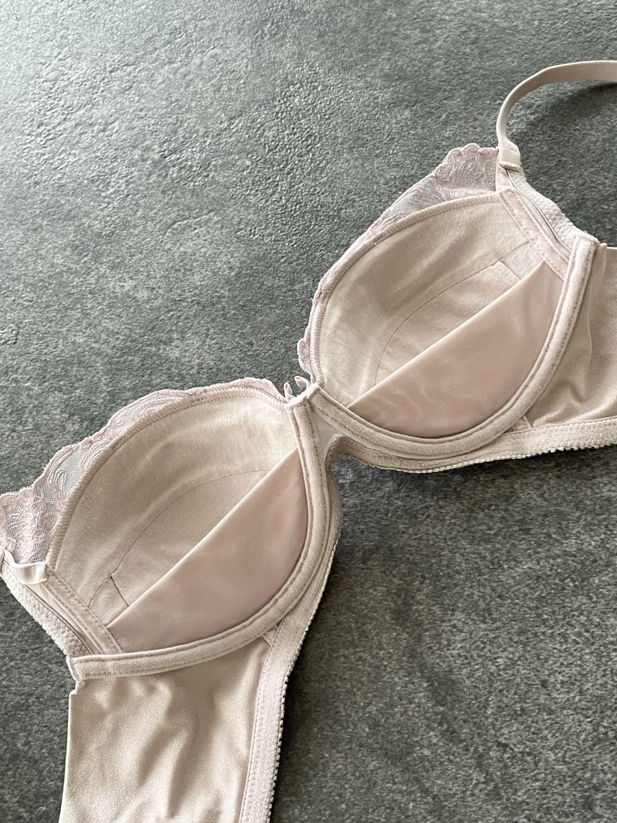 Sonstige Unterwäsche: BH in Lotusfarbe - Größe 75C, 34C – Gebraucht aus Kilchberg ZH von Simple.Life 4