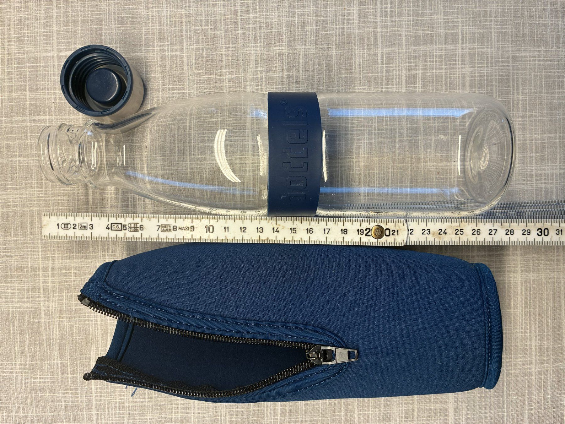 Trinkflaschen & Thermosflaschen: BODDELS Glasflasche DREE 650 ml mit Neoprentasche – Gebraucht aus Biberist von longimanus3 2