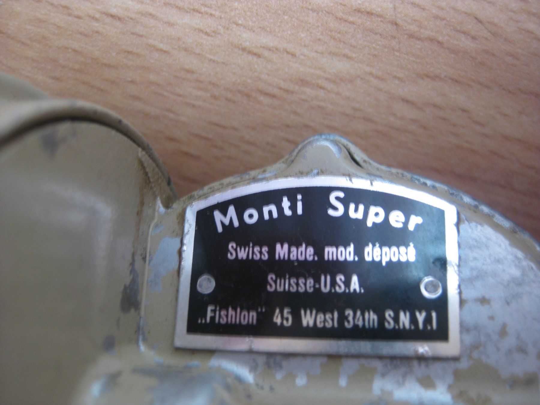 Tamburi & Mulinelli: MONTI SUPER MIT HALBBÜGEL – Difettoso da Dübendorf venduto da Koeder01