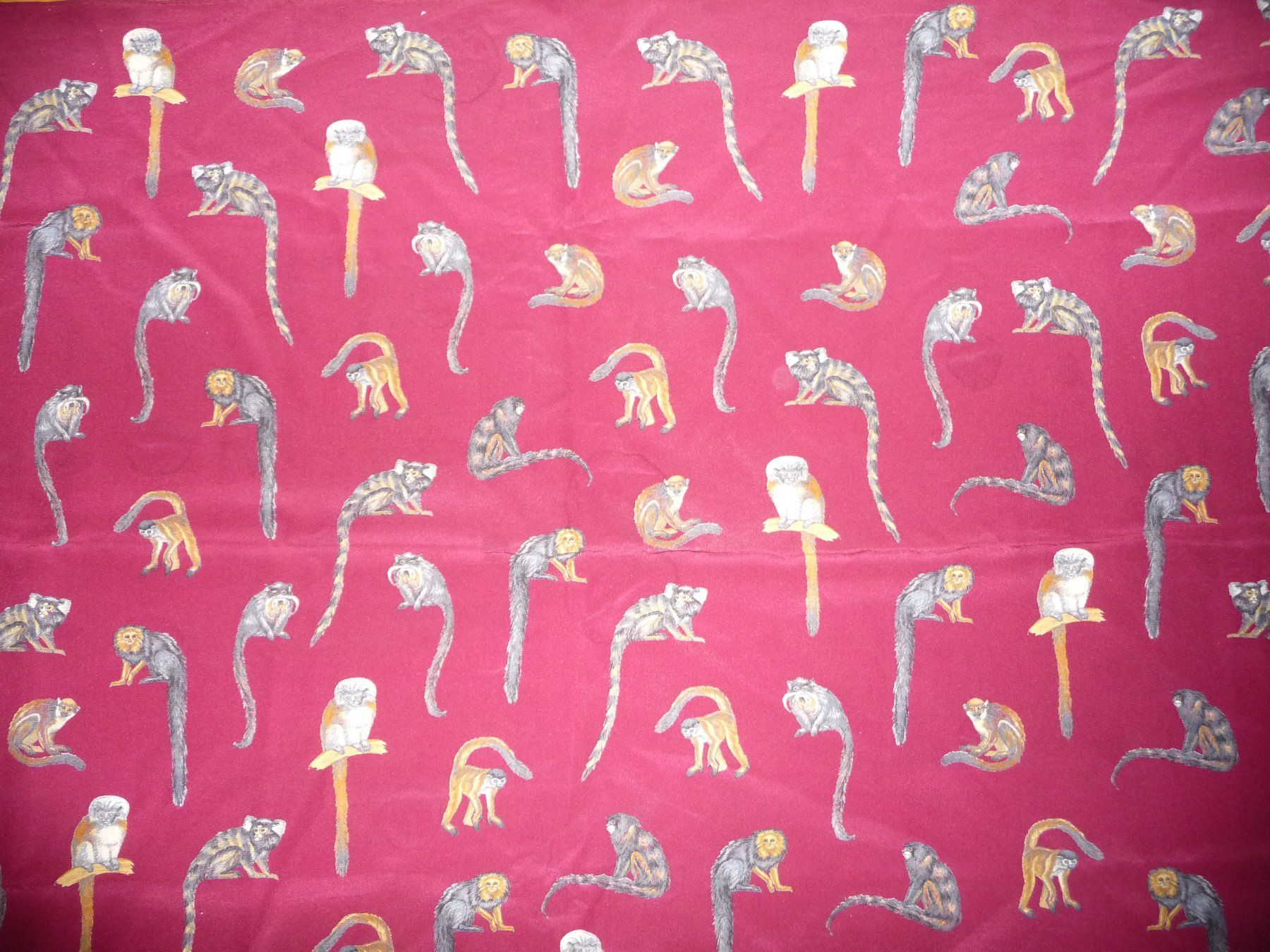 Fabric Frontline Foulard & Sciarpe: Fabric Frontline Schal 62x132cm ca. mit Äffchen – Usato da Winterthur venduto da ricofly 1