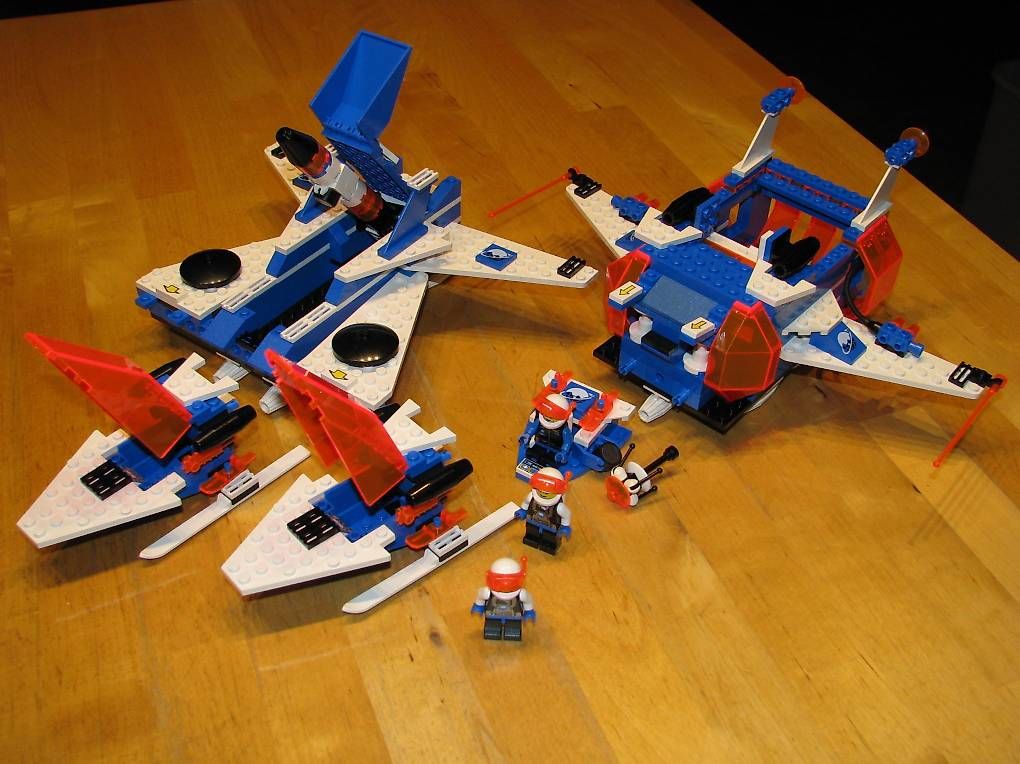 Lego Giocattoli: Lego Space 6973 Deep Freeze Defender – Usato da Wangen b. Olten venduto da Binggeli4 1