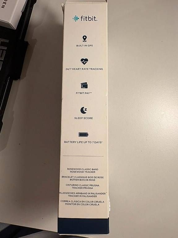 Smartwatch: Fitbit Charge 4 - Top Zustand  – Gebraucht aus Richenthal von Idetifikation 1