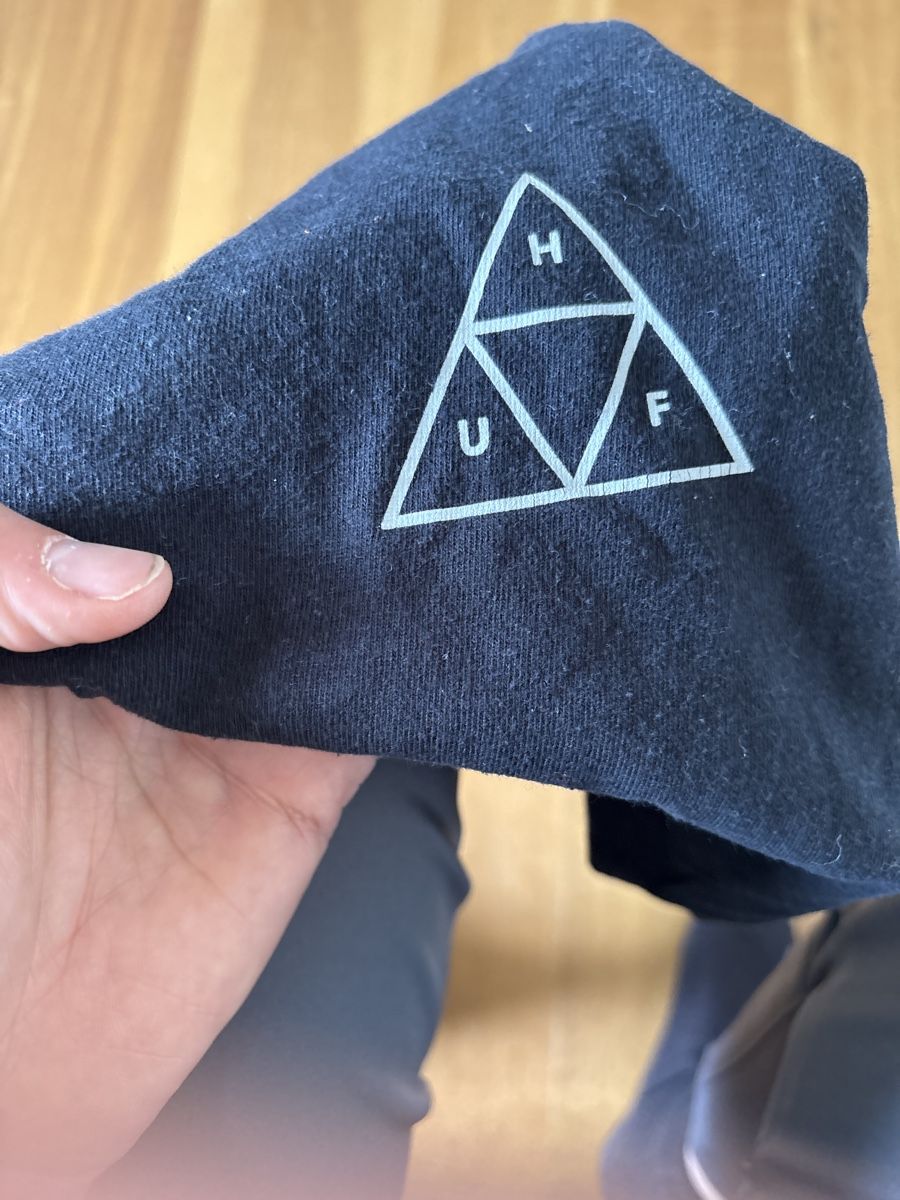 T-Shirts: HUF T-Shirt Schwarz Grösse S – Gebraucht aus Winterthur von Teflonbrauer 2