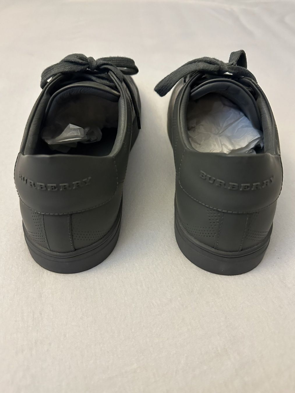 Burberry Scarpe da uomo: Burberry Sneaker Steel Grey EU 41 – Usato da Pfäffikon SZ venduto da tph_8qwg 2