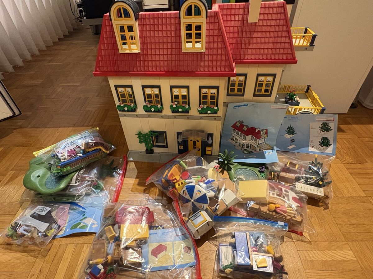 Playmobil Casette per bambini: Playmobil Einfamilienhaus mit 2 Etage  – Usato da Einsiedeln venduto da 12Carina01 5
