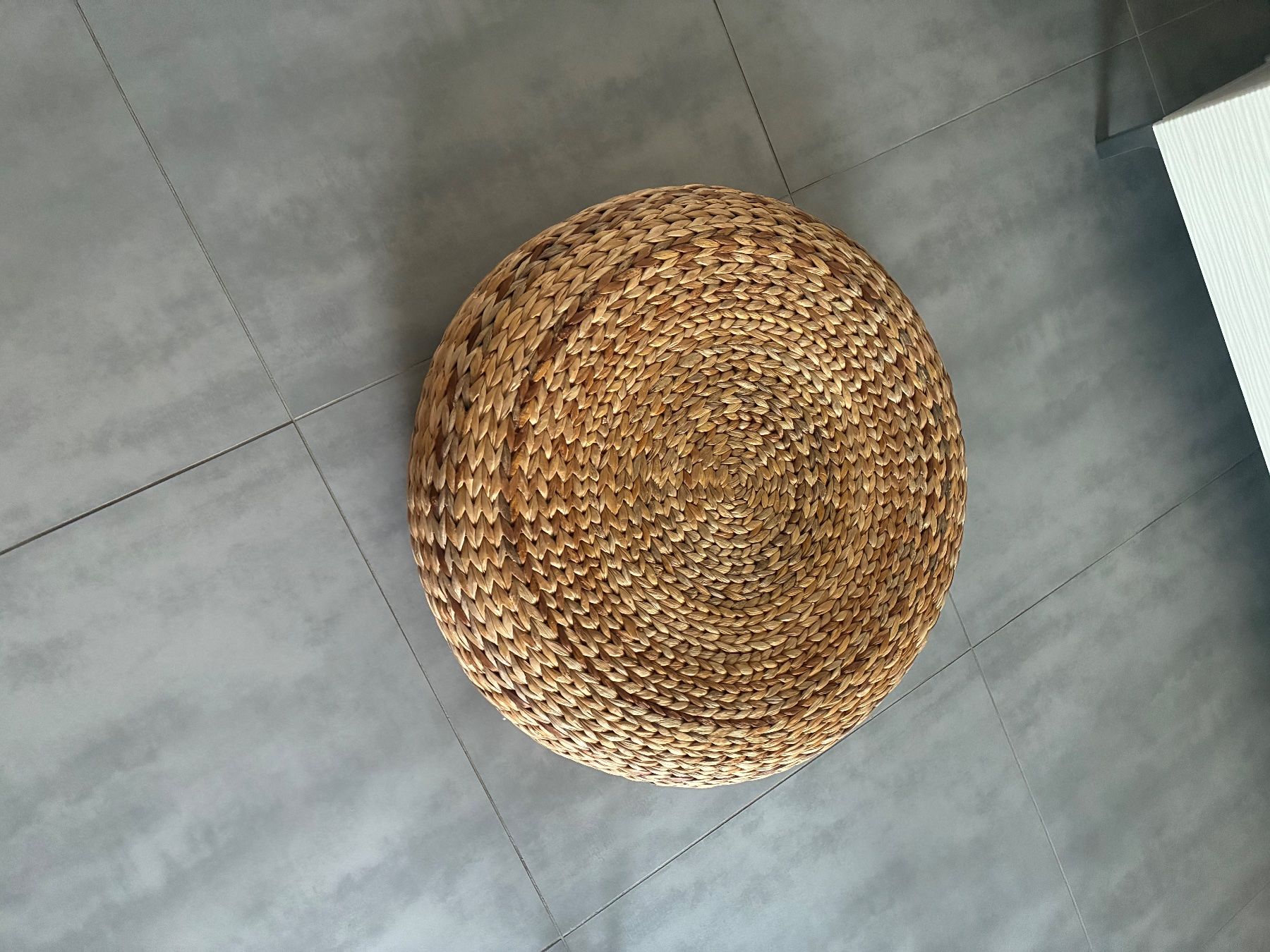 Ikea Tabourets: Siège, fibres de bananier – D'occasion à Neuchâtel par RitaLaura