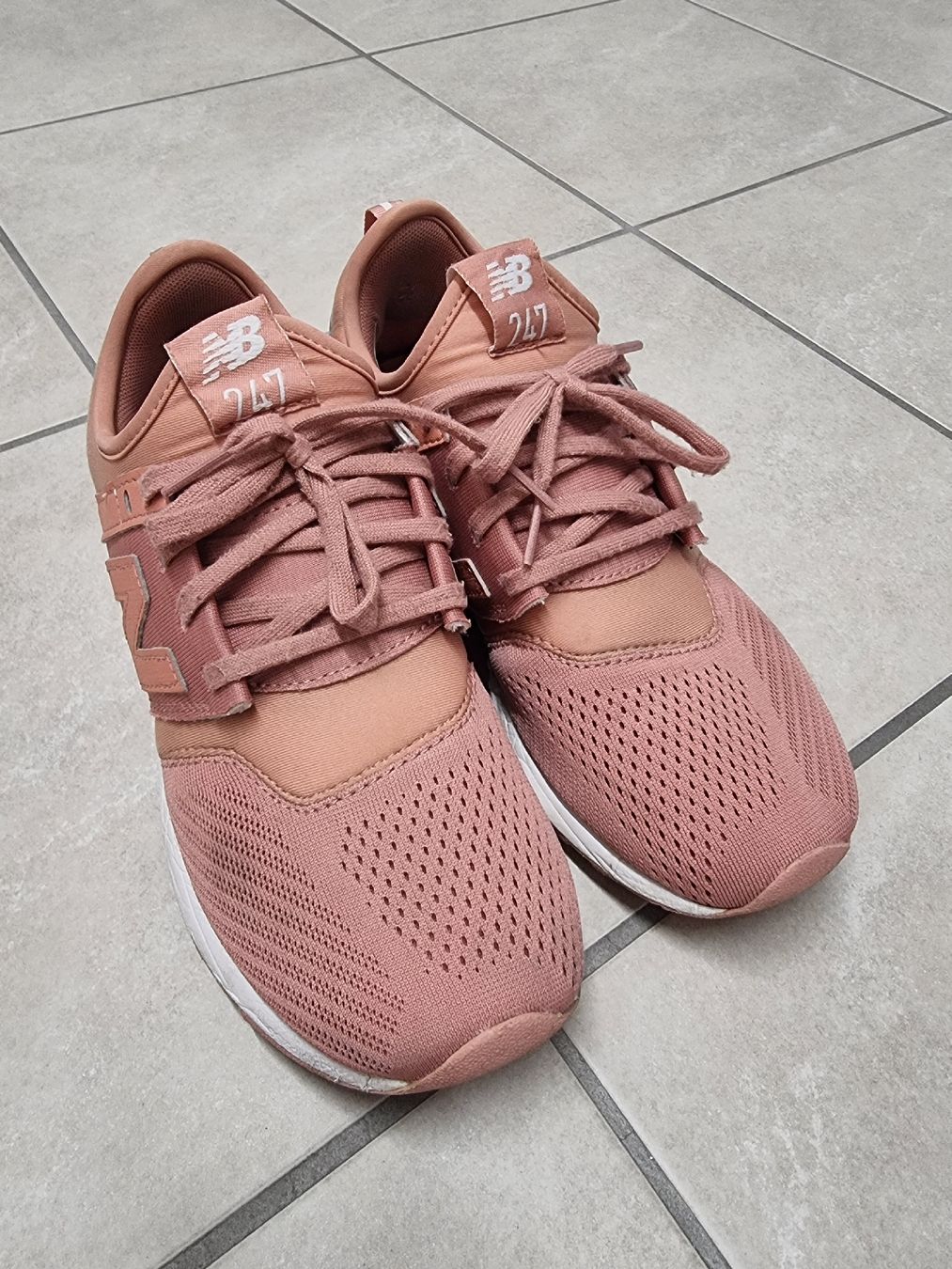 New Balance Scarpe da donna: New Balance Gr. 38 - selten getragen – Usato da Balzers venduto da Homeandgarden