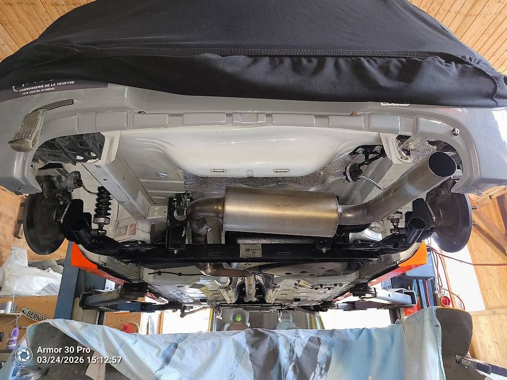 Automobili: Renault Clio III Cup EVO – Usato da La Roche FR venduto da zan_29yx 4