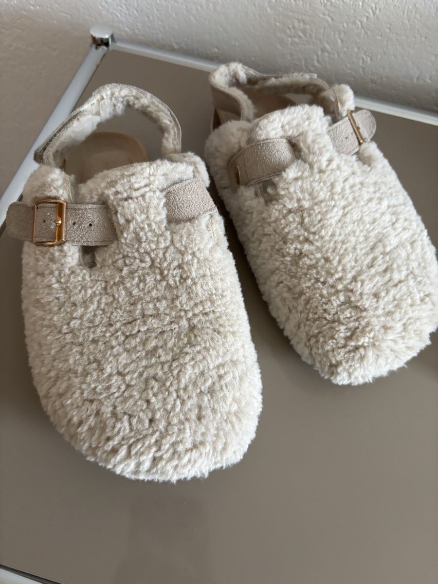 Next Chaussures hommes: Hausschuhe Next Mules – D'occasion à Boniswil par Biancaneve91