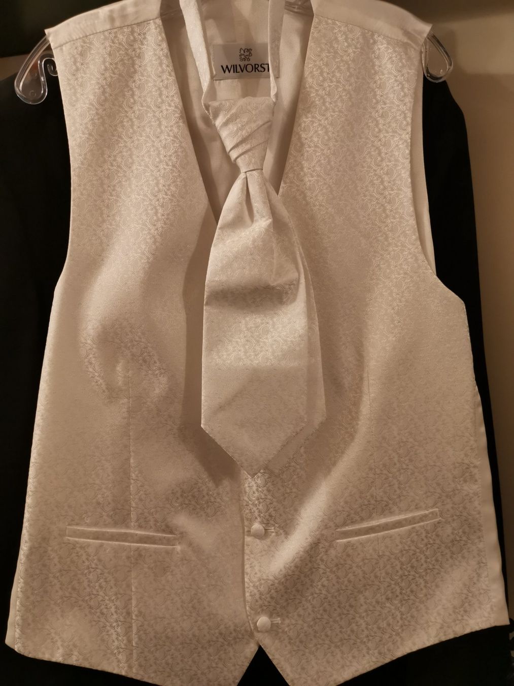 Anzüge: Hochzeitsanzug Wilvorst Gr. 98 – Gebraucht aus Trachslau von schumannmario 5