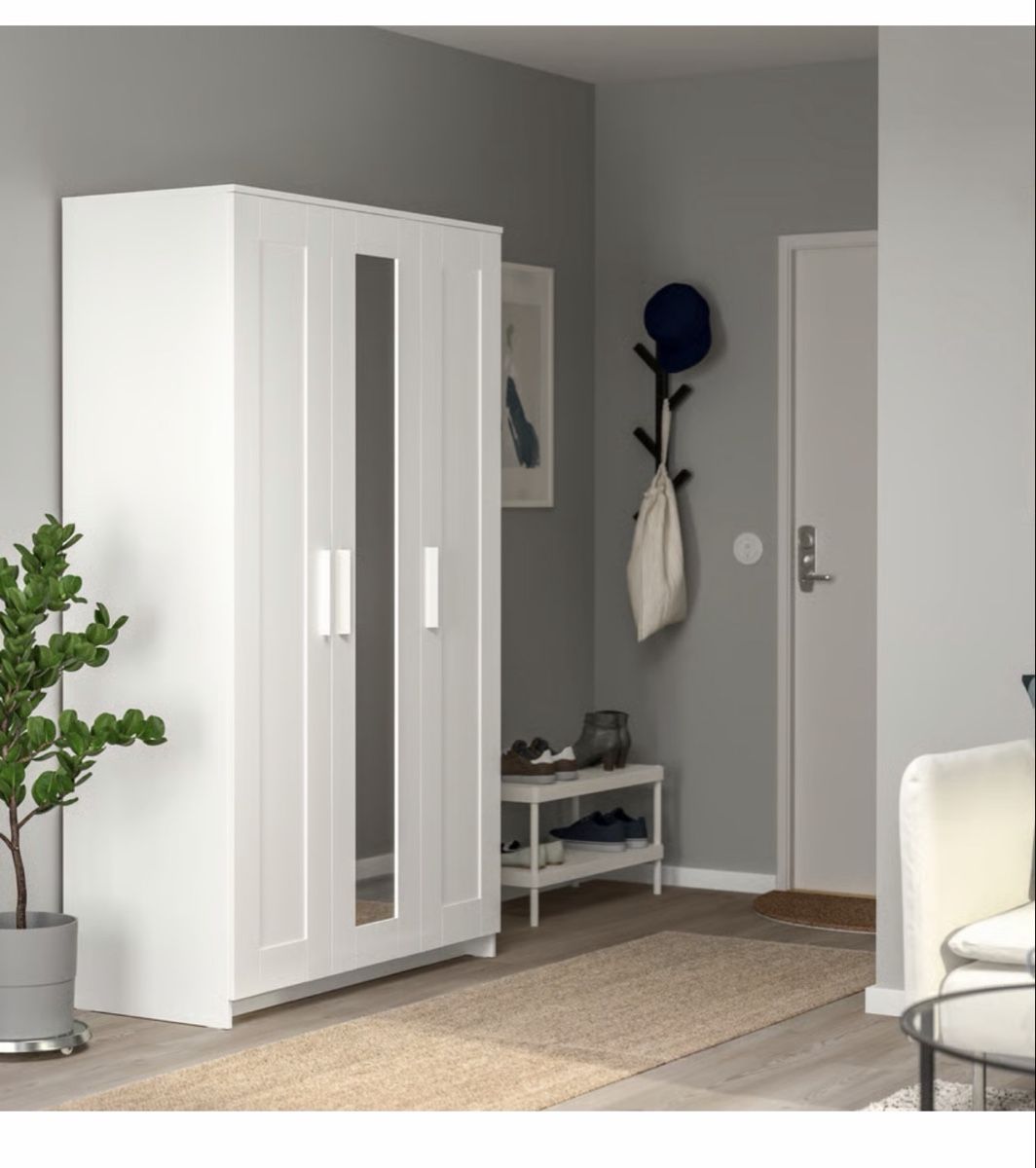 Ikea Armadi: Brimnes ikea wardrobe  – Usato da Herrliberg venduto da mel_7gs8