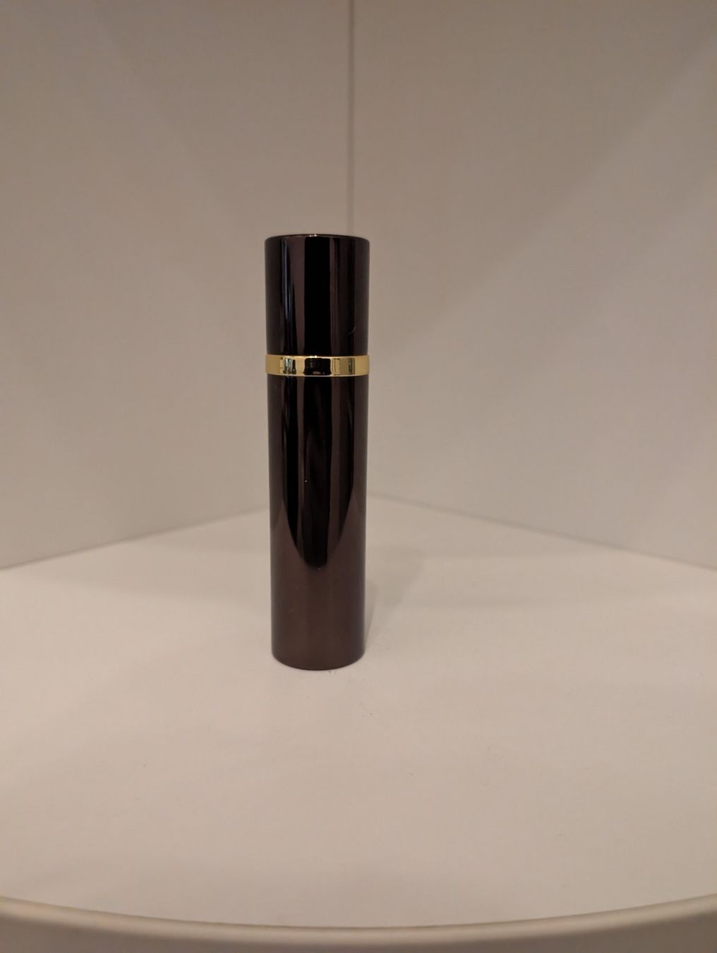 Tom Ford Profumi & Eau de Toilette: Tom Ford Tobacco Vanille + Zerstäuber – Usato da Thayngen venduto da tar_5jd2 2