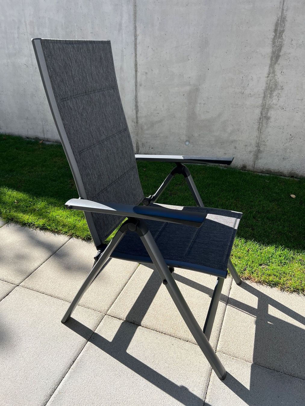 Tischset: Gartentisch Metall 70x70cm mit 2 Stühlen – Neu (gemäss Beschreibung) aus Frauenfeld von Bleeddragon 2