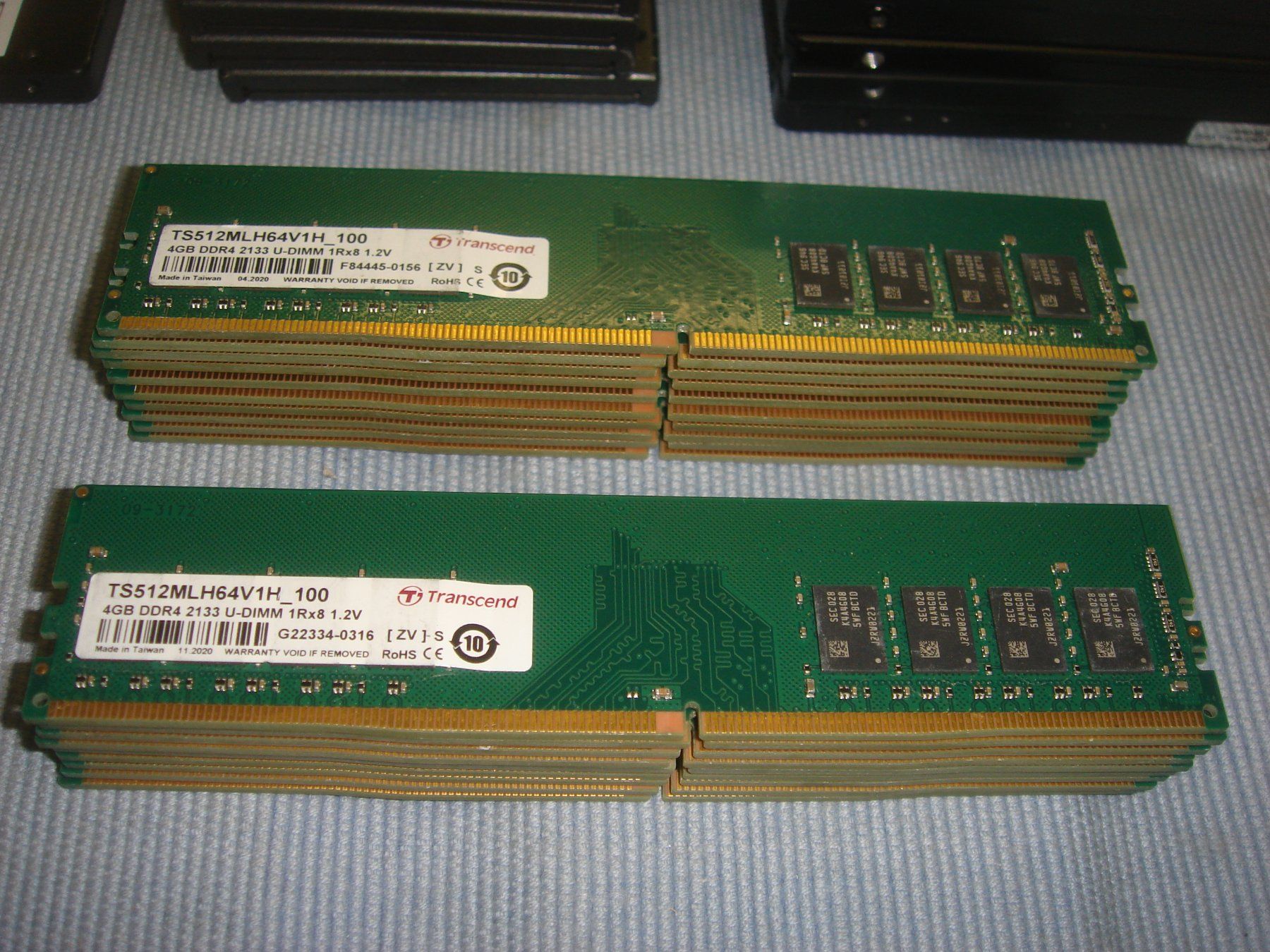 Memoria / RAM: 1 stück 4gb ddr4 2133 RAM für Computer. – Usato da St. Gallen venduto da pc-sg 1