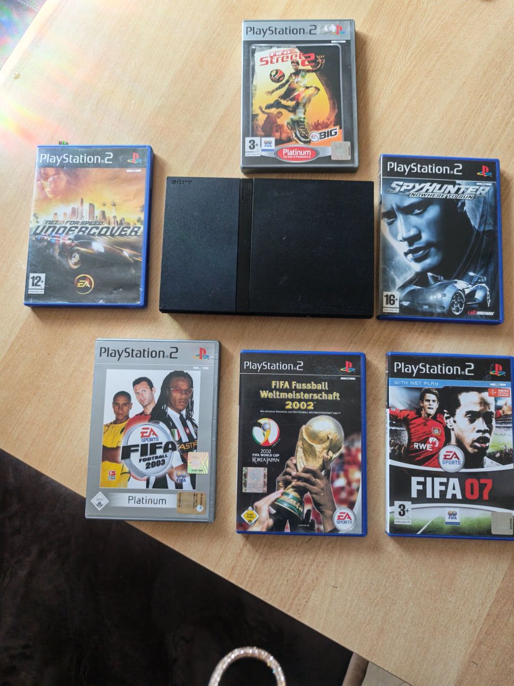 Sony Console: PLAYSTATION 2 MIT6 SPIELEN – Usato da Altnau venduto da dduss08