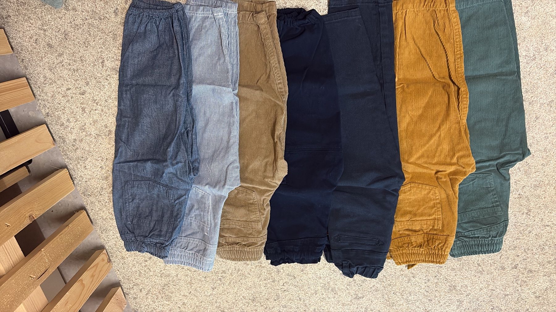 Pantaloni: Hosen in Grösse 98 fast neu! – Usato da Ganterschwil venduto da crt_8h66