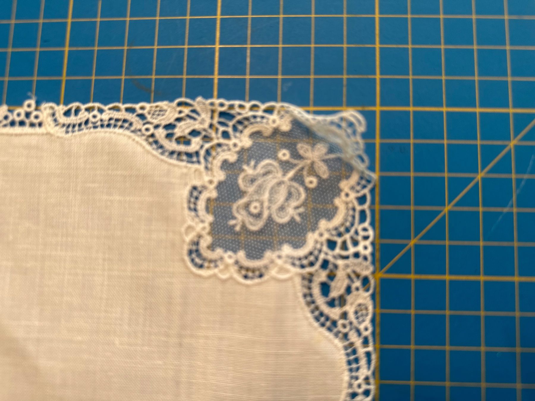 Tutte le decorazioni: GESTICKT DECO SET – Usato da Bottighofen venduto da M.O.L 2