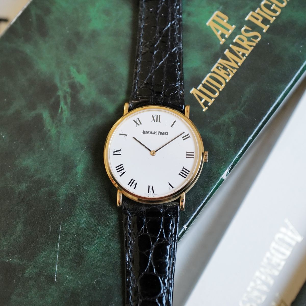 Audemars Piguet Orologi: Audemars Piguet 18k or jaune NOS – Nuovo e nell'imballaggio originale da Genève venduto da SpeedyTuesday