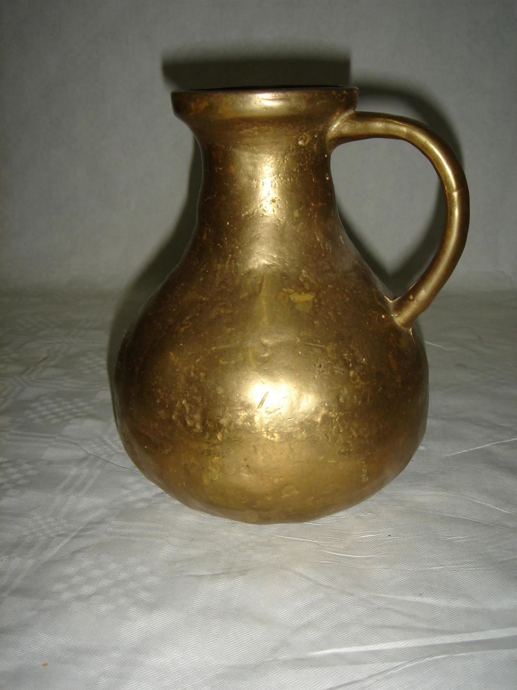 Caraffe: Bronzekanne – Usato da Lommiswil venduto da Upa