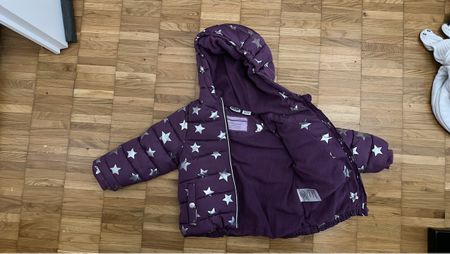 Kinder Steppjacke 86/92 lila mit Sternen gebraucht