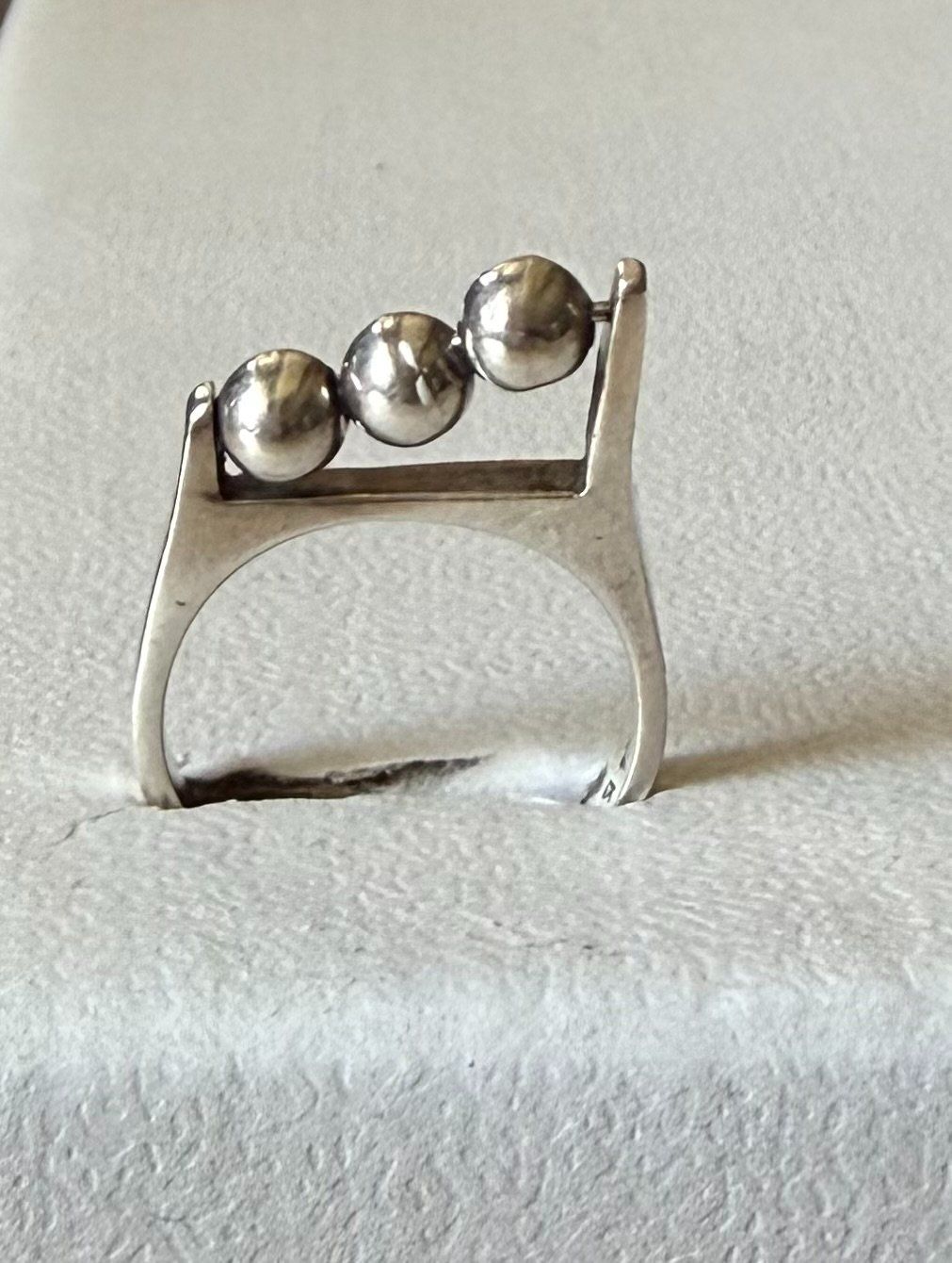 Ringe: Vintage Ring Silber 925 mit Kugeln – Gebraucht aus Osco von Electric_Elsie