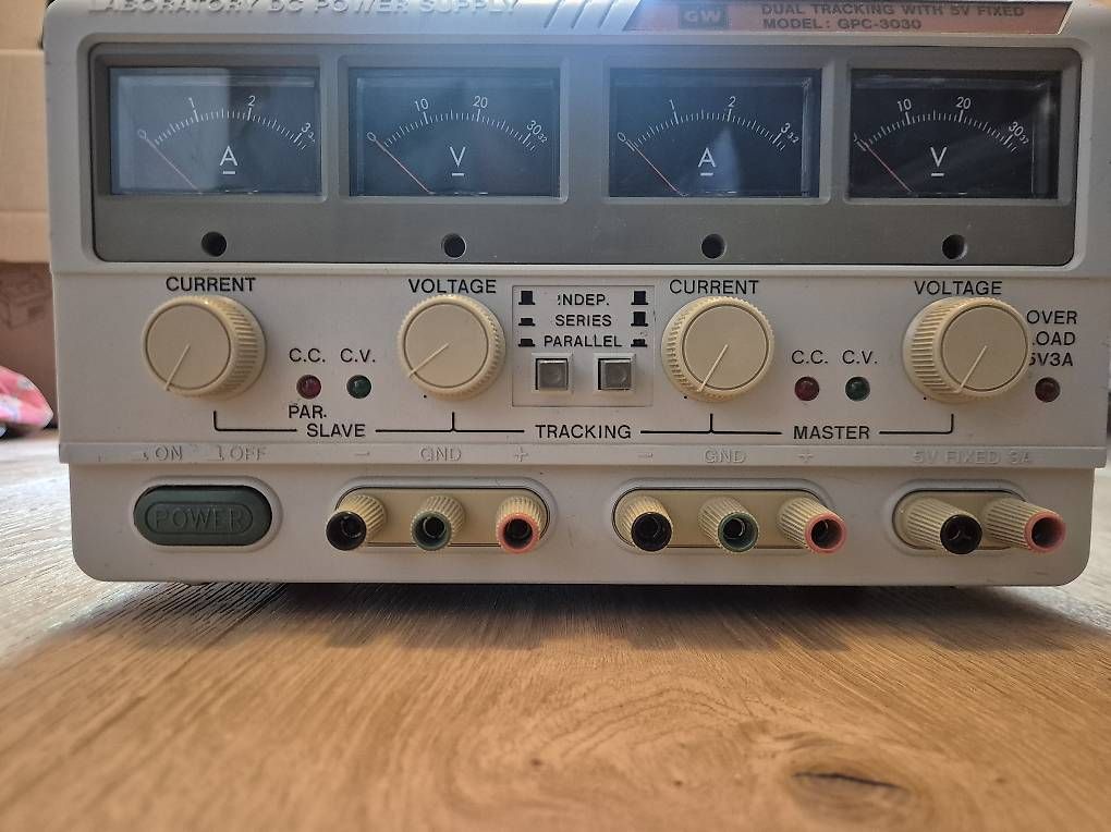 Elektrotechnik: Labornetzgerät, GWINSTEK GPC-3030, 2 Kanal, 5V Fixed – Gebraucht aus Humlikon von xen_p28s 1