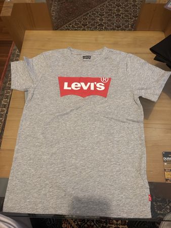 Levi's T-Shirt grau mit Logo Aufdruck guter Zustand