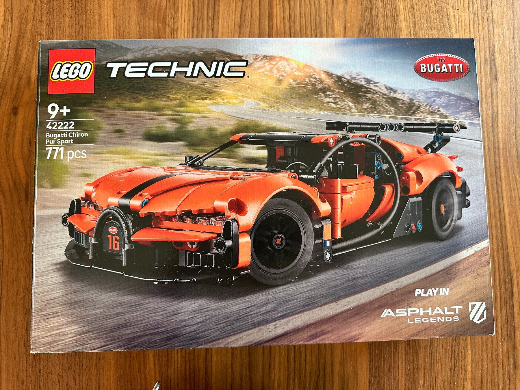 Bugatti Modellini d'auto: LEGO Technic Bugatti Chiron Pur Sport – Usato da Schlieren venduto da LaPetite27 4