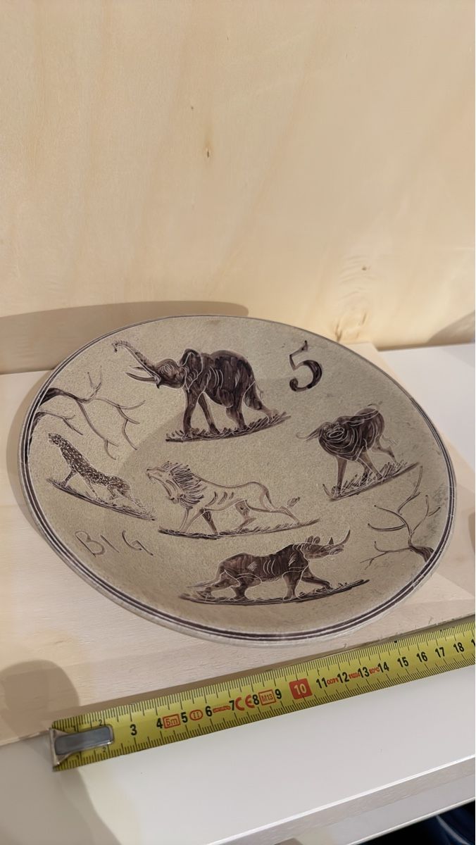 Piatti: Assiette décorative animaux de la savane numéro 5 – Usato da Chêne-Bougeries venduto da Seetooyoo