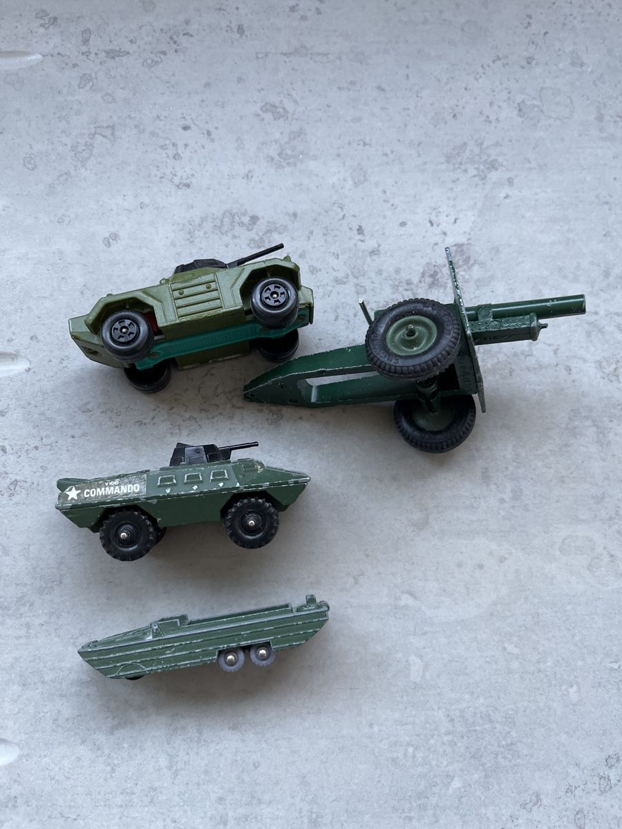 Modellautos: Véhicules militaires Corgi, – Gebraucht aus St. Prex von Nikolletta 9