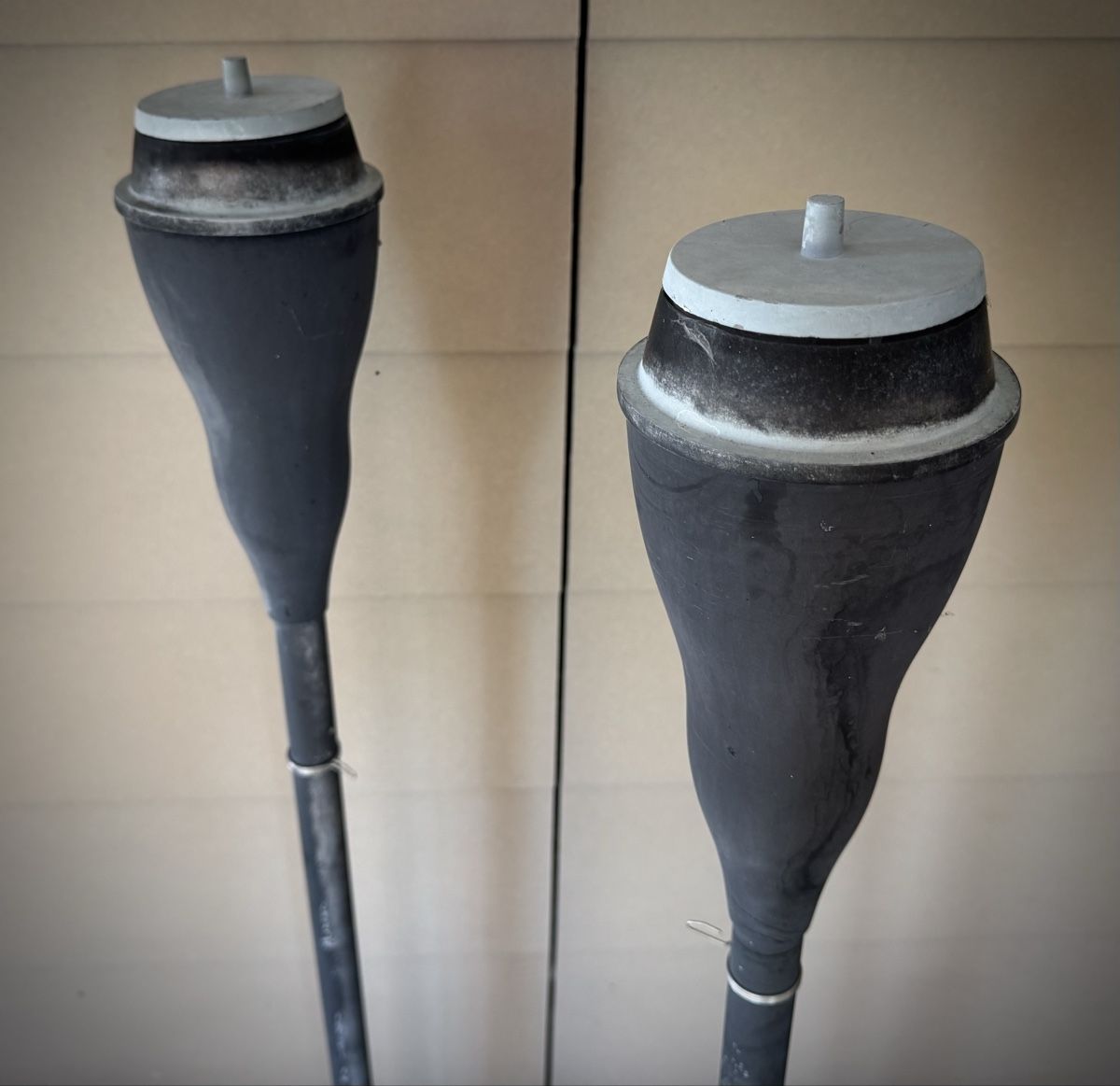 Lampes: Gartenfackeln 2 Stck. mit Betonfuss  – D'occasion à Fislisbach par Stella_85 1