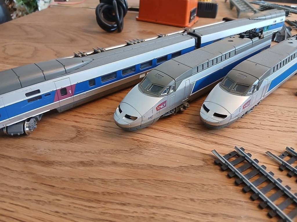 Lima Modelleisenbahnen: Grosses Schienen Set LIMA H0 mit TGV – Gebraucht aus Luzern von Brokiland 2