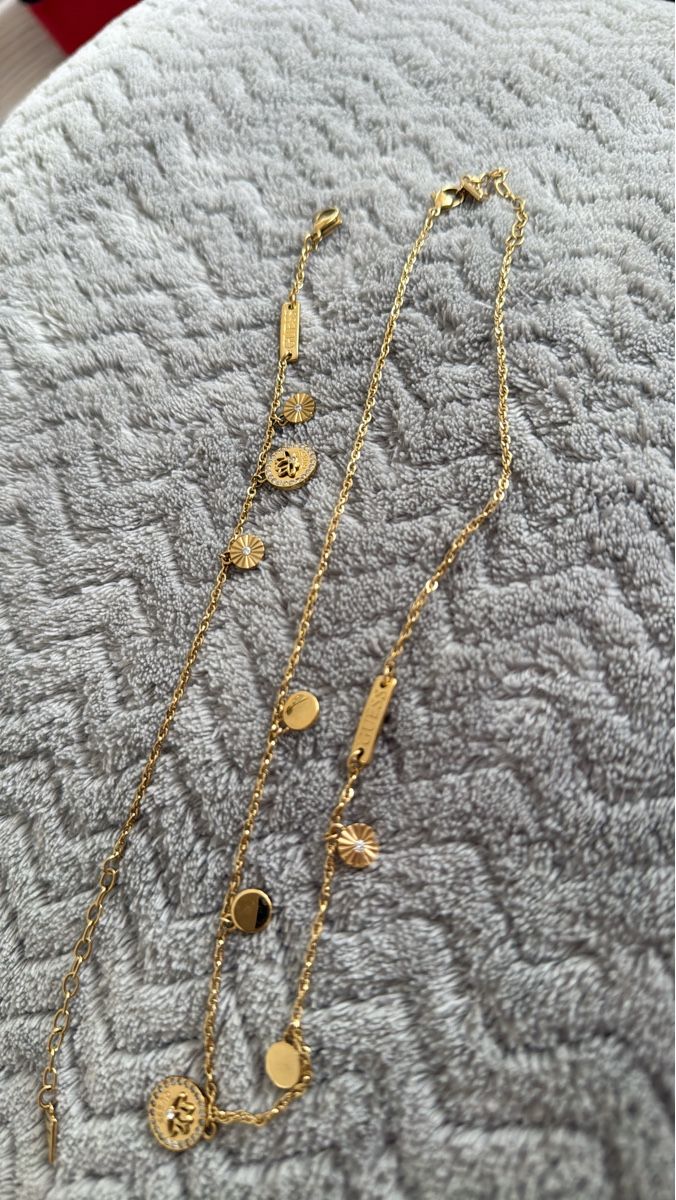 Guess Altri gioielli: Set von Guess - Zeitlos schön! – Nuovo (secondo la descrizione) da Emmenbrücke venduto da laz_9vcs