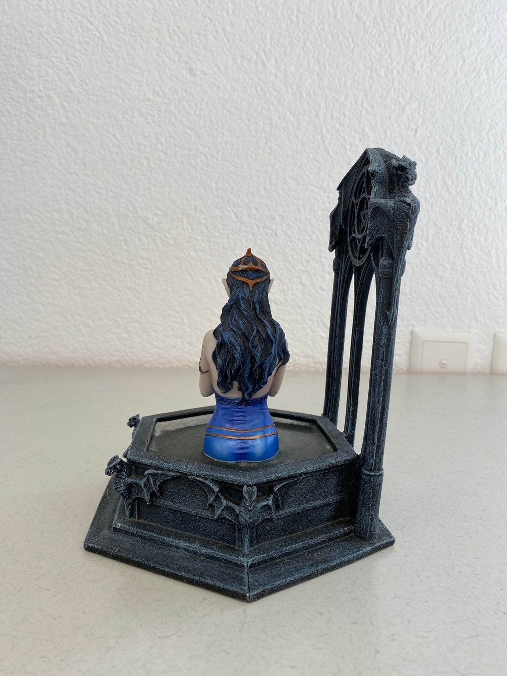 Statuette: Elfenfigur mit kleinem Drachen – Usato da Niederhelfenschwil venduto da Chleeblatt1938 2