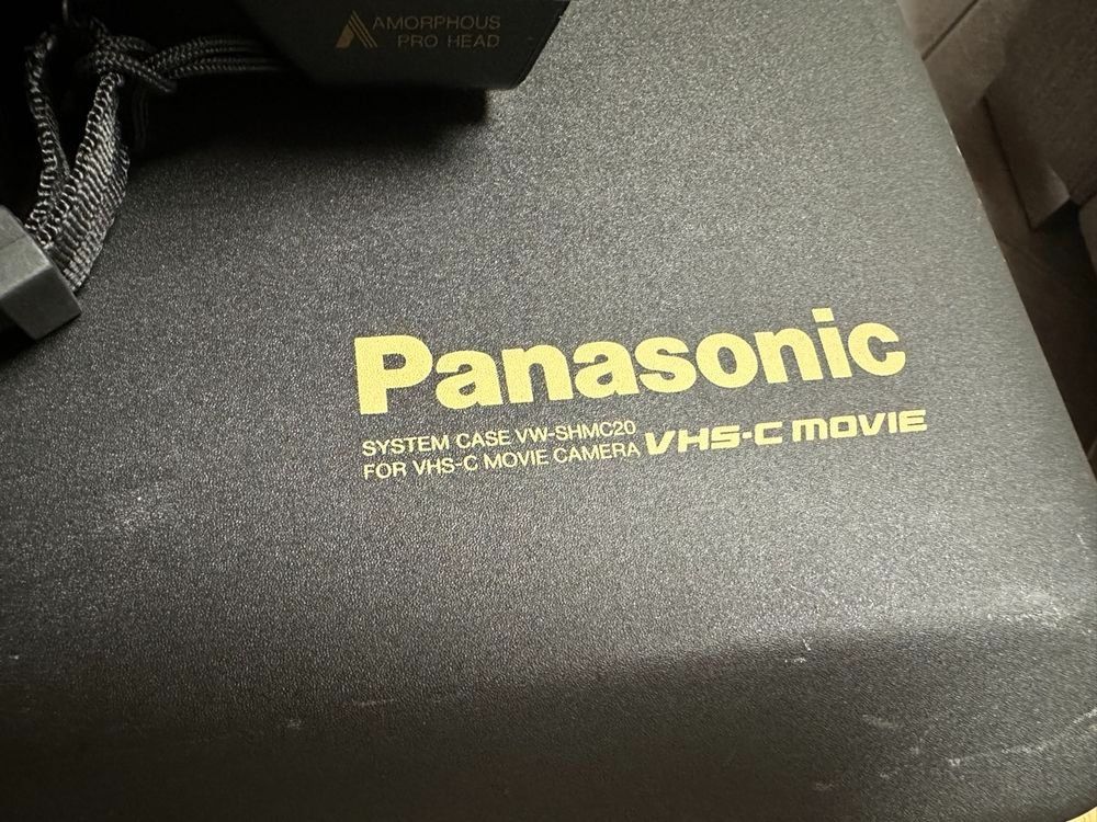 Panasonic Videocamere: Panasonic MS90 S-VHS-C Movie Camera – Usato da Schongau venduto da Retro_Shop 2