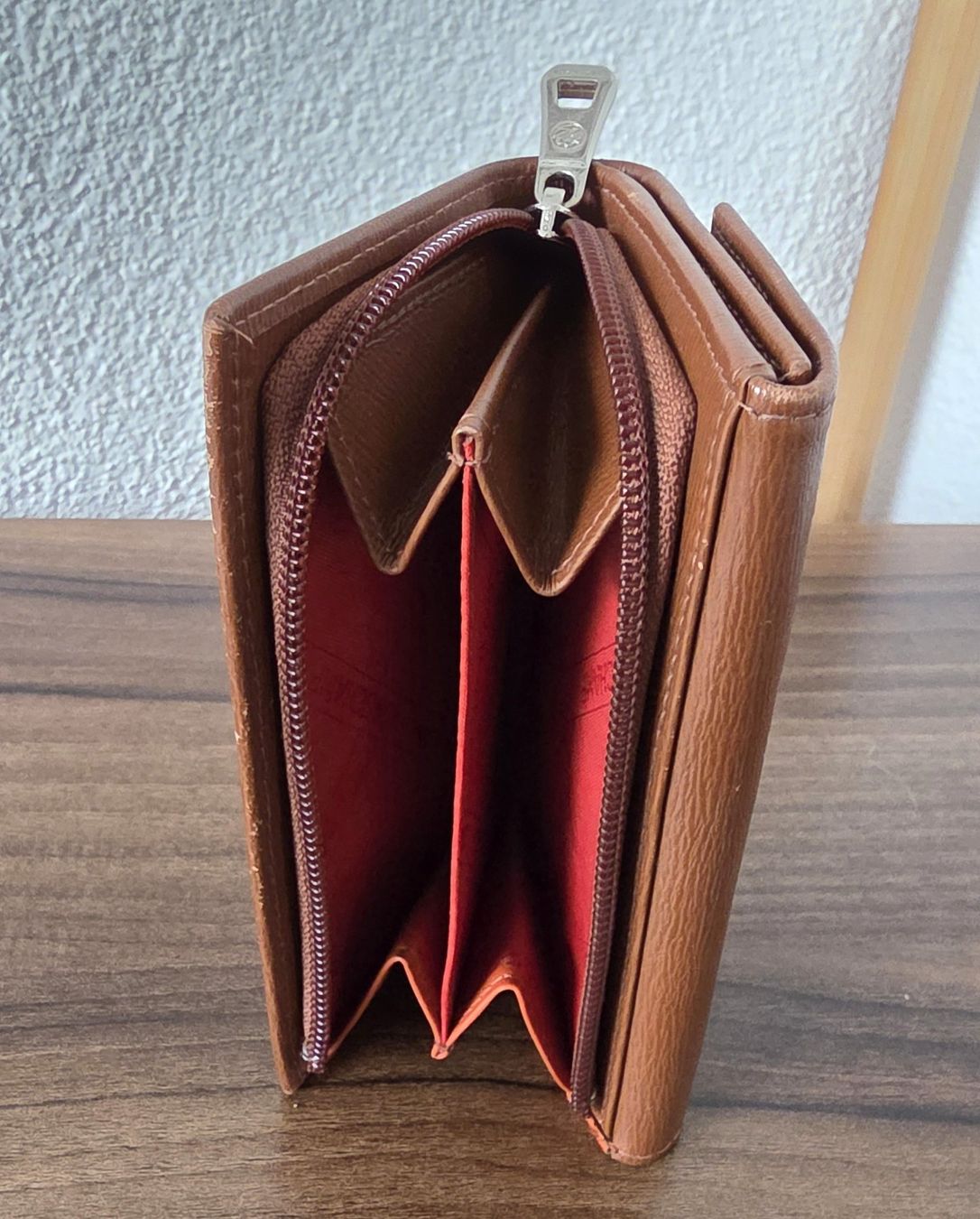 Longchamp Portamonete: Portemonnaie Longchamp – Usato da Merenschwand venduto da Tfsim007 2