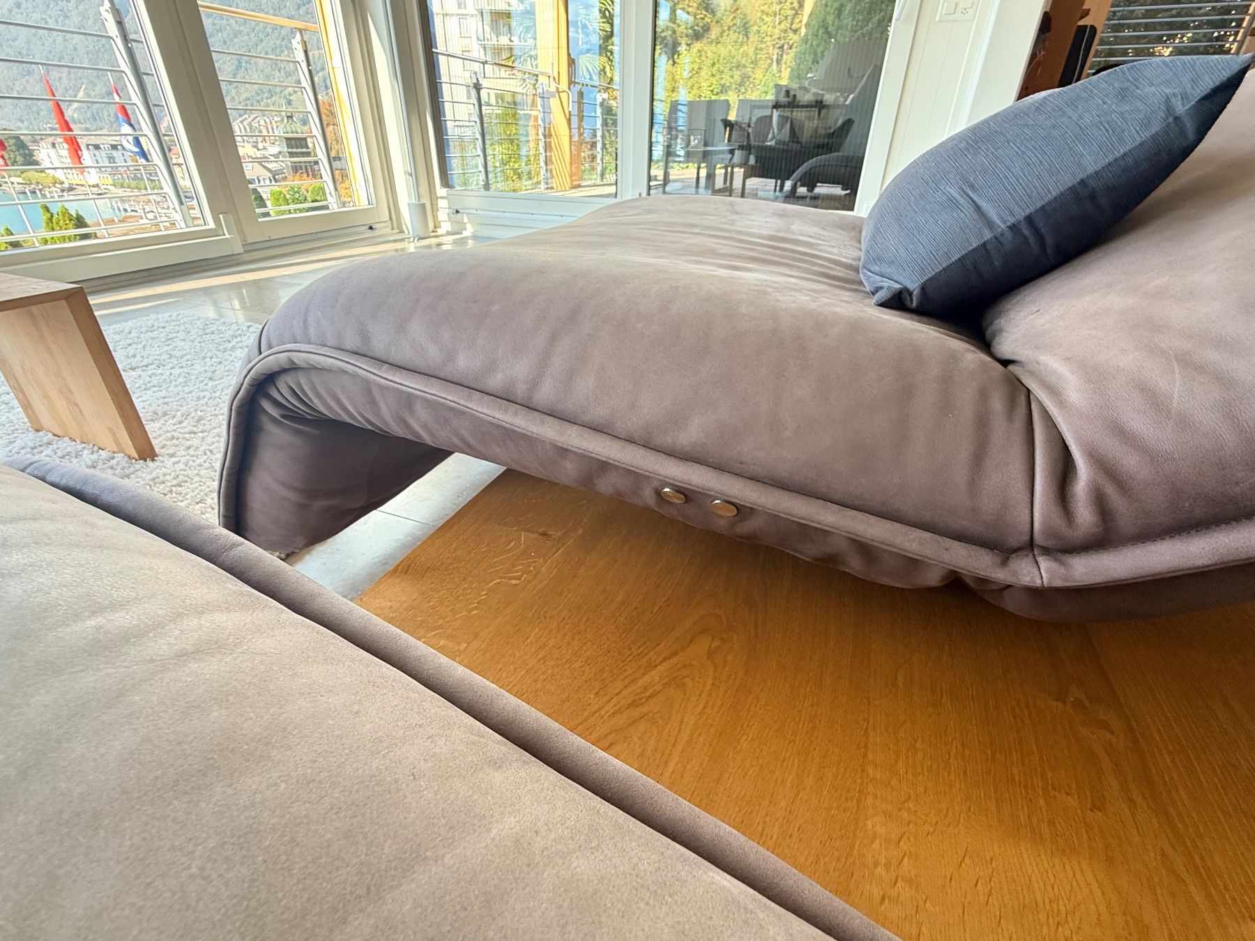 Sofas: 2er Sofa mit Relax Funktion – D'occasion à Brunnen par jod_8y8g 5