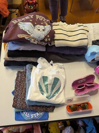 Flohmarkt /Kleiderpaket Mädchen 134/140 