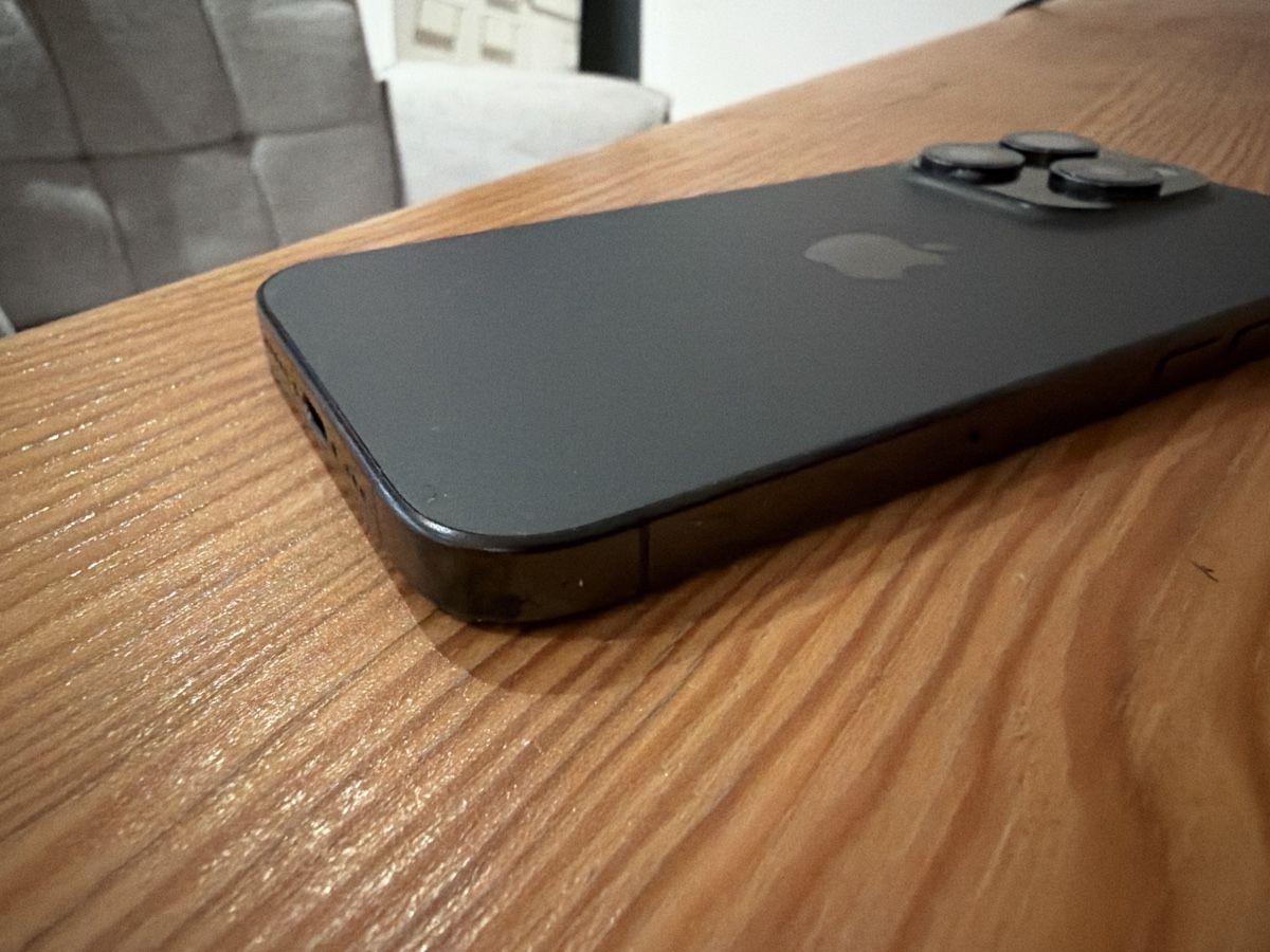 Apple Telefoni cellulari / Smartphones: Apple iPhone 15 Pro 128GB black Titanium – Usato da Wohlenschwil venduto da koe_fhd9 4
