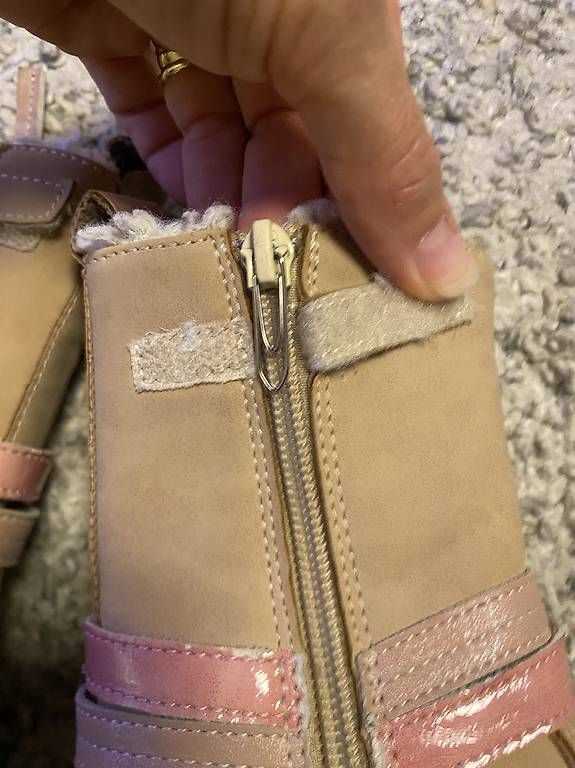 Schuhe für Mädchen: Stiefel grösse 25 – Gebraucht aus Rorschacherberg von JBF17 2