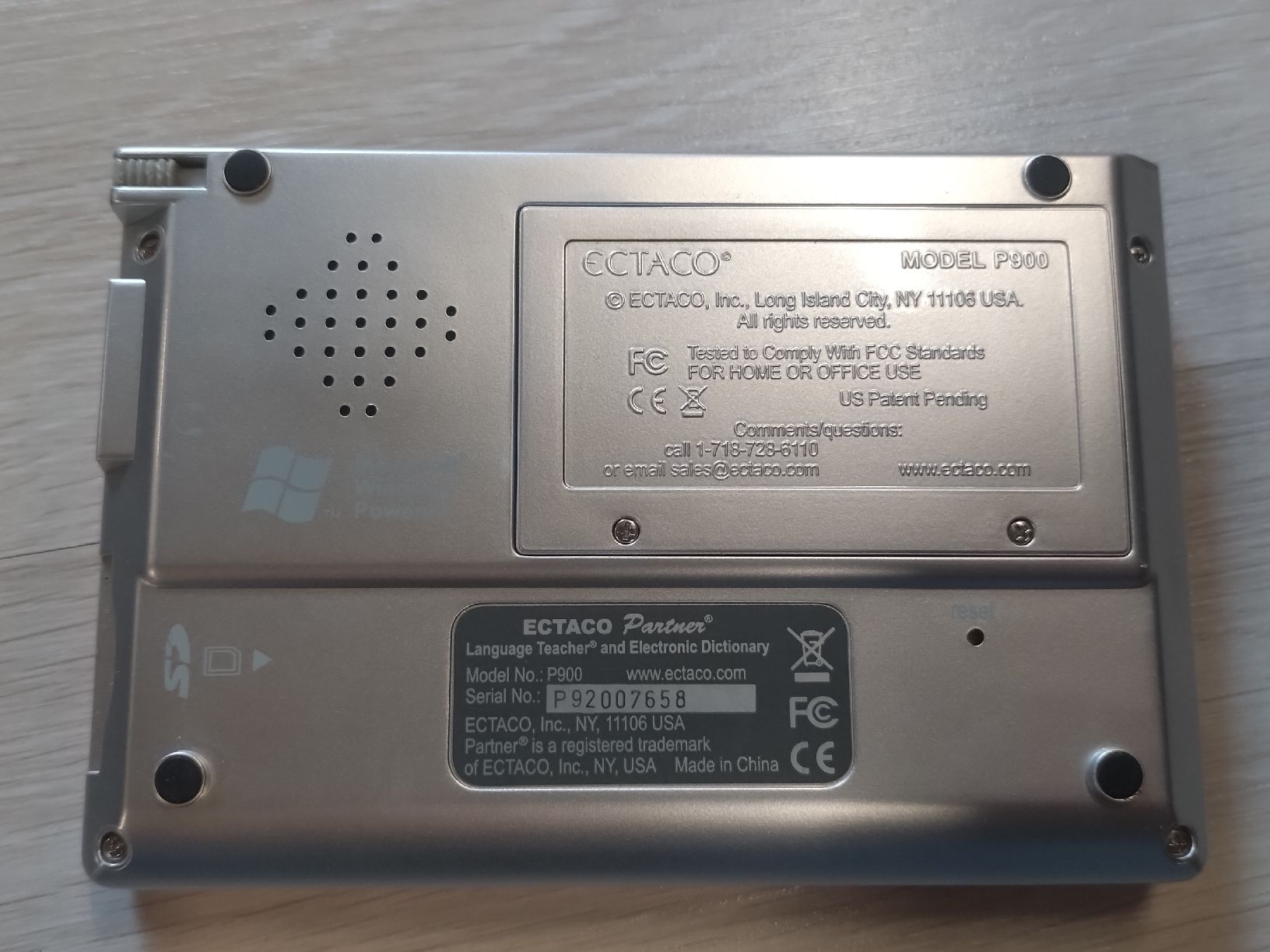 Palmari: Dictionnaire électronique Ectaco Partner P900 – Difettoso da Farvagny-le-Grand venduto da LaCaverne 3