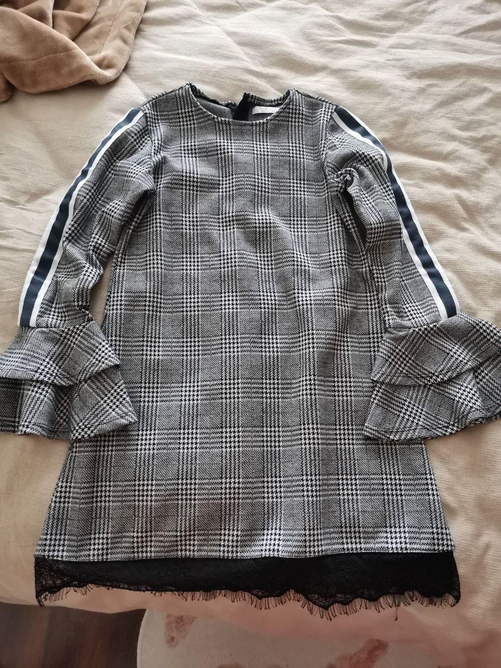 Vestiti & Gonne: Kleid 146/152 – Nuovo (secondo la descrizione) da Oftringen venduto da januarloch 1