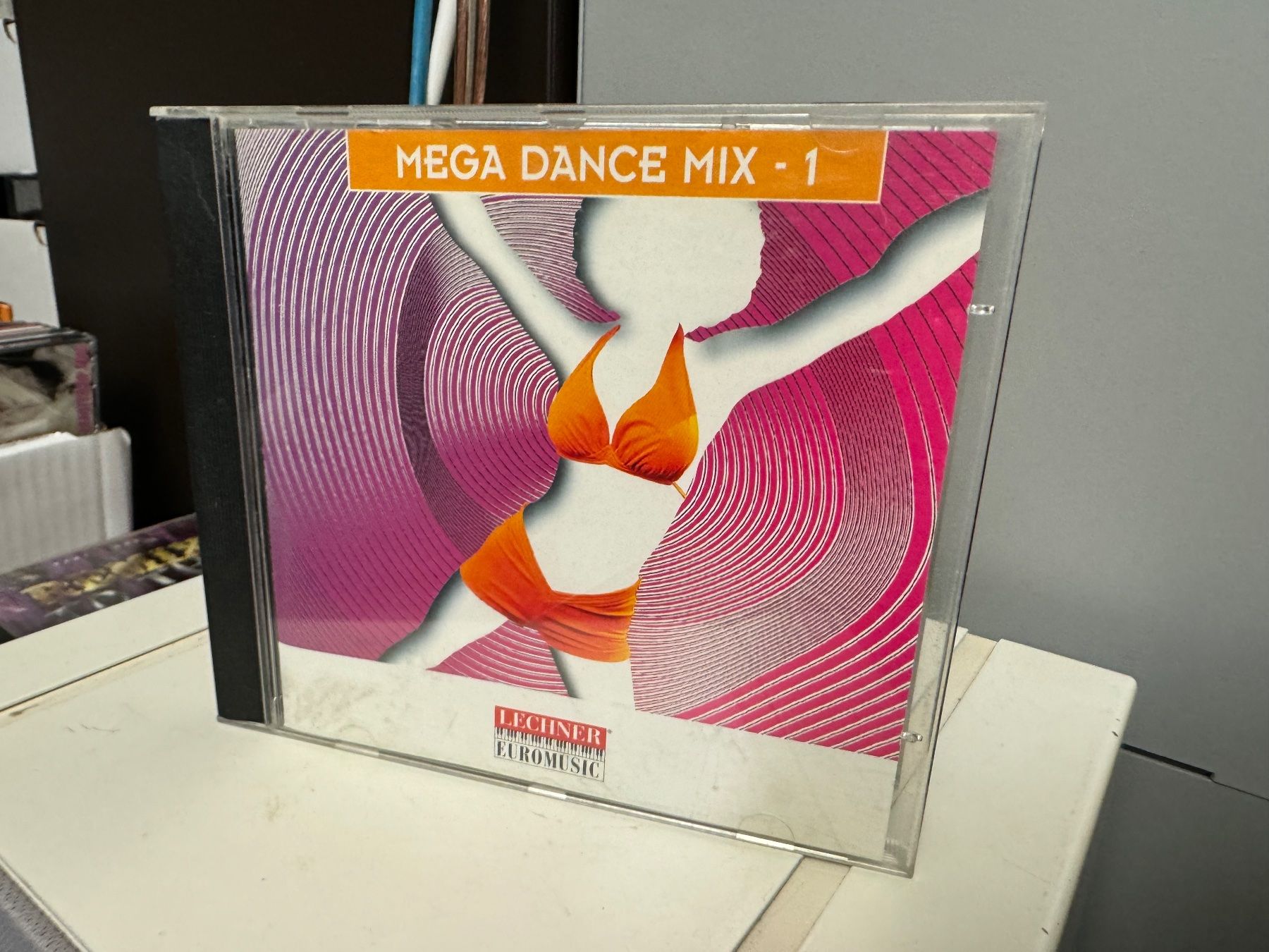 CD: Mega Dance Mix - 1 - HA11M – Usato da Küsnacht ZH venduto da Jazztilldawn