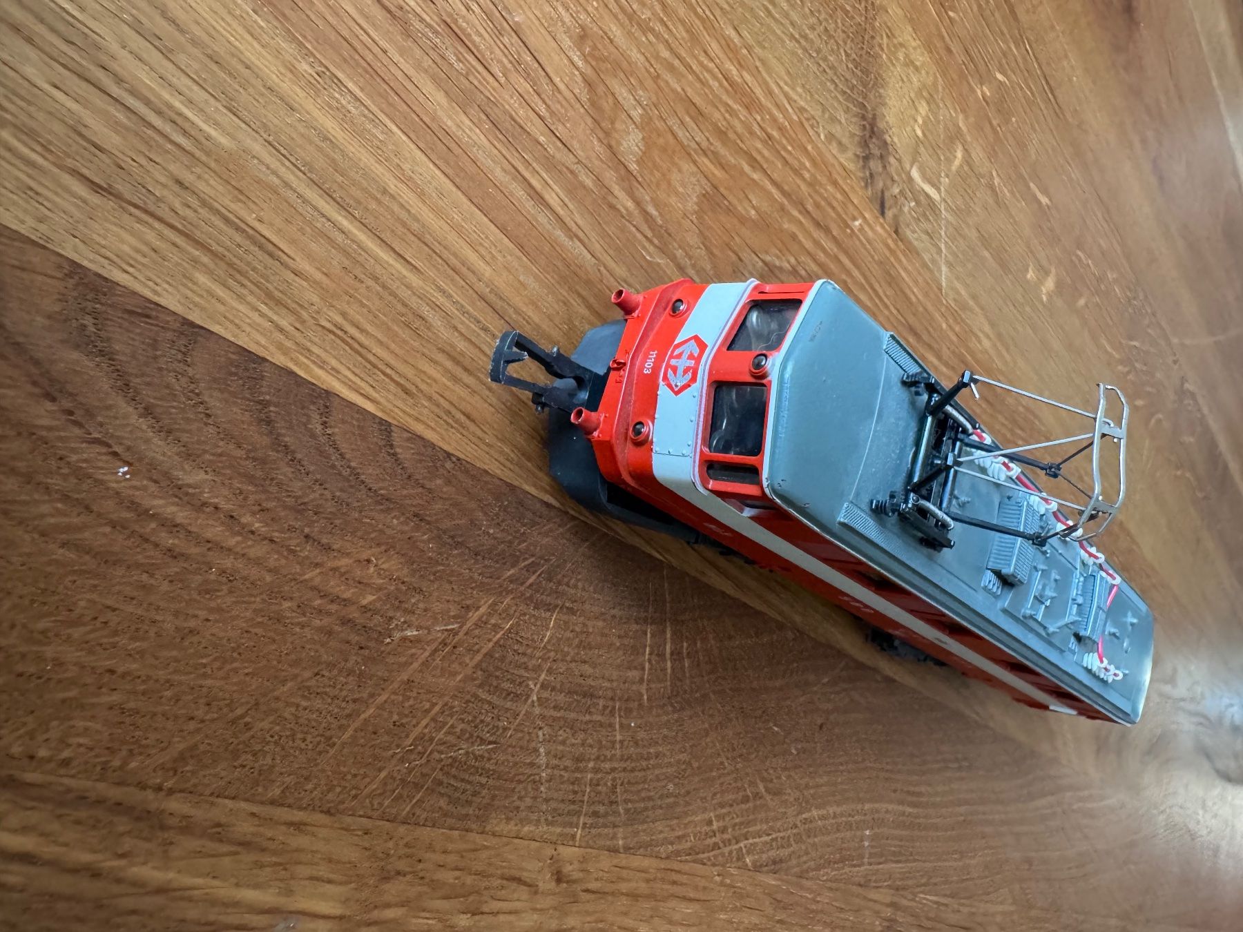 Modellini di ferrovie: SBB Swiss Express HO – Usato da Frauenfeld venduto da mani.s 3