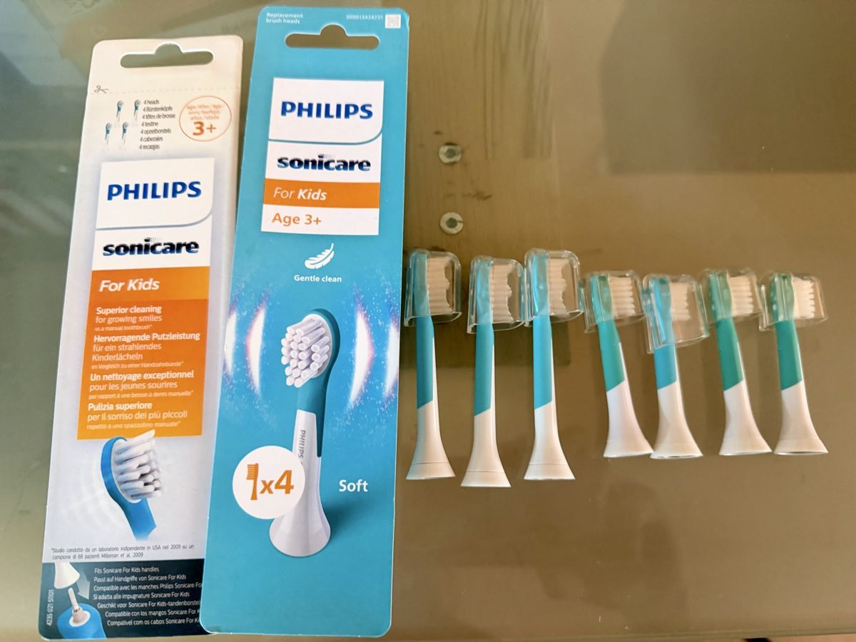 Philips Sonicare Soins dentaires: Philips Sonicare Aufsteckbütsten – Neuf (Voir description) à Willisau par nuklear_86